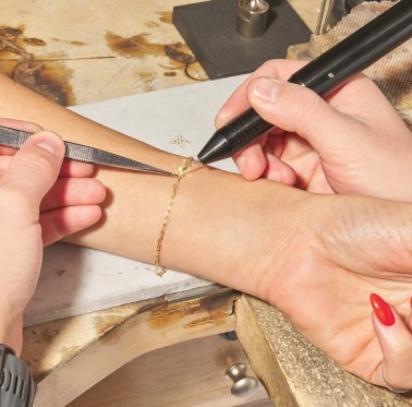 permanent jewelry